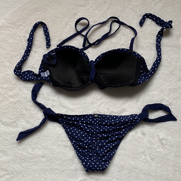 Bikini set - Picture 2 of 2